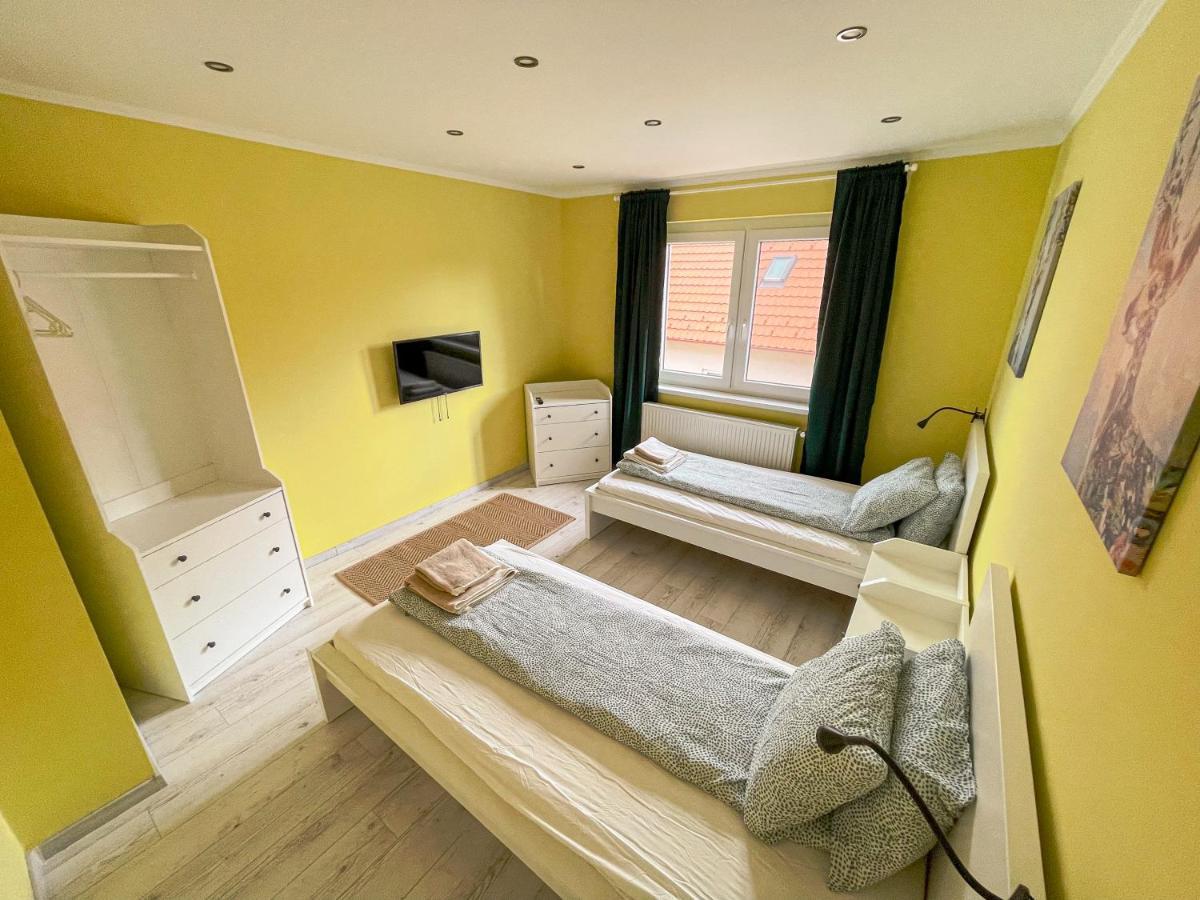 Pine&Chill2 Apartments Balatonalmádi エクステリア 写真